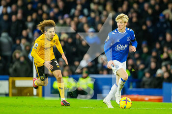 2022-12-26 - Wolves Rayan Ait-Nouri chases Everton's Anthony Gordon during the English championship Premier League football match between Everton and Wolverhampton Wanderers on December 26, 2022 at Goodison Park in Liverpool, England - FOOTBALL - ENGLISH CHAMP - EVERTON V WOLVERHAMPTON - ENGLISH PREMIER LEAGUE - SOCCER