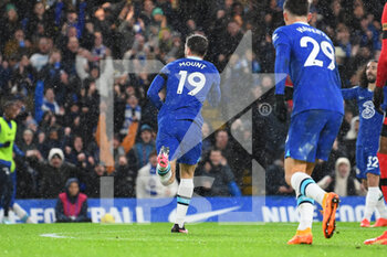 2022-12-27 - Chelsea midfielder Mason Mount celebrates his goal 2-0 during the English championship Premier League football match between Chelsea and Bournemouth on December 27, 2022 at Stamford Bridge in London, England - FOOTBALL - ENGLISH CHAMP - CHELSEA V BOURNEMOUTH - ENGLISH PREMIER LEAGUE - SOCCER