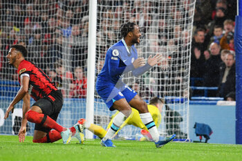 2022-12-27 - Chelsea forward Raheem Sterling looks dejected after AFC Bournemouth goalkeeper Mark Travers makes a save during the English championship Premier League football match between Chelsea and Bournemouth on December 27, 2022 at Stamford Bridge in London, England - FOOTBALL - ENGLISH CHAMP - CHELSEA V BOURNEMOUTH - ENGLISH PREMIER LEAGUE - SOCCER
