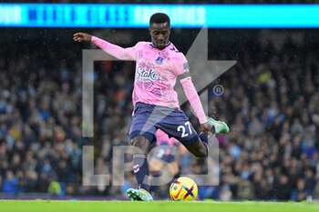 2022-12-31 - Everton midfielder Idrissa Gueye during the English championship Premier League football match between Manchester City and Everton on 31 December 2022 at the Etihad Stadium in Manchester, England - FOOTBALL - ENGLISH CHAMP - MANCHESTER CITY V EVERTON - ENGLISH PREMIER LEAGUE - SOCCER