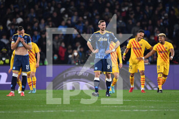 2022-02-24 - SSC Napoli players show their dejection - SSC NAPOLI VS FC BARCELLONA - UEFA EUROPA LEAGUE - SOCCER