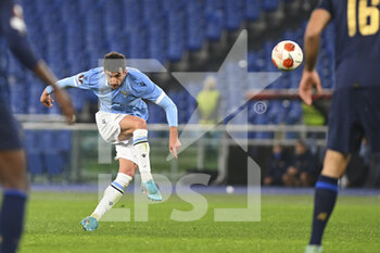2022-02-24 - Danilo Cataldi of SS LAZIO in action during the Knockout Round Play-Offs Leg Two - UEFA Europa League between SS Lazio and FC Porto at Stadio Olimpico on 24th of February, 2022 in Rome, Italy. - SS LAZIO VS FC PORTO - UEFA EUROPA LEAGUE - SOCCER