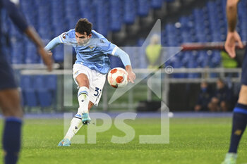 2022-02-24 - Danilo Cataldi of SS LAZIO in action during the Knockout Round Play-Offs Leg Two - UEFA Europa League between SS Lazio and FC Porto at Stadio Olimpico on 24th of February, 2022 in Rome, Italy. - SS LAZIO VS FC PORTO - UEFA EUROPA LEAGUE - SOCCER