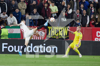 2022-02-17 - Lucas Ocampos of Sevilla FC in action during the UEFA Europa League, Play-off, 1st leg football match between Sevilla FC and Dinamo Zagreb on February 17, 2022 at Ramon Sanchez-Pizjuan stadium in Sevilla, Spain - SEVILLA FC VS DINAMO ZAGREB - UEFA EUROPA LEAGUE - SOCCER