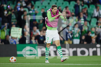 2022-02-24 - Edgar Gonzalez of Real Betis warms up during the UEFA Europa League, Play-off, 2nd leg football match between Real Betis and Zenit on February 24, 2022 at Ramon Sanchez-Pizjuan stadium in Sevilla, Spain - REAL BETIS VS ZENIT - UEFA EUROPA LEAGUE - SOCCER