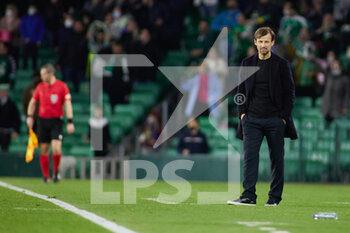 2022-02-24 - Sergey Semak, head coach of Zenit during the UEFA Europa League, Play-off, 2nd leg football match between Real Betis and Zenit on February 24, 2022 at Ramon Sanchez-Pizjuan stadium in Sevilla, Spain - REAL BETIS VS ZENIT - UEFA EUROPA LEAGUE - SOCCER
