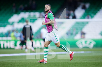2022-03-09 - Aitor Ruibal of Real Betis warms up during the UEFA Europa League, Round of 16, 1st leg football match between Real Betis and Eintracht Frankfurt on March 9, 2022 at Benito Villamarin stadium in Sevilla, Spain - REAL BETIS VS EINTRACHT FRANKFURT - UEFA EUROPA LEAGUE - SOCCER