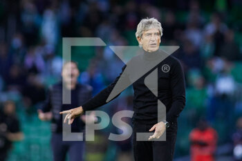 2022-03-09 - Manuel Pellegrini, head coach of Real Betis during the UEFA Europa League, Round of 16, 1st leg football match between Real Betis and Eintracht Frankfurt on March 9, 2022 at Benito Villamarin stadium in Sevilla, Spain - REAL BETIS VS EINTRACHT FRANKFURT - UEFA EUROPA LEAGUE - SOCCER