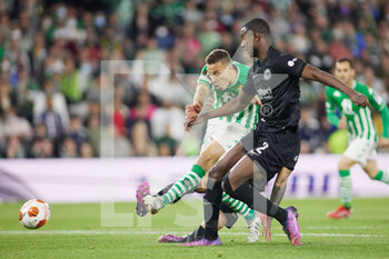 2022-03-09 - Sergio Canales of Real Betis and Evan Ndicka of Eintracht during the UEFA Europa League, Round of 16, 1st leg football match between Real Betis and Eintracht Frankfurt on March 9, 2022 at Benito Villamarin stadium in Sevilla, Spain - REAL BETIS VS EINTRACHT FRANKFURT - UEFA EUROPA LEAGUE - SOCCER