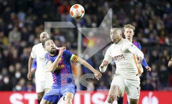 2022-03-10 - Jordi Alba of Barcelona, Mostafa Mohamed of Galatasaray during the UEFA Europa League, Round of 16, 1st leg football match between FC Barcelona and Galatasaray on March 10, 2022 at Camp Nou stadium in Barcelona, Spain - FC BARCELONA VS GALATASARAY - UEFA EUROPA LEAGUE - SOCCER