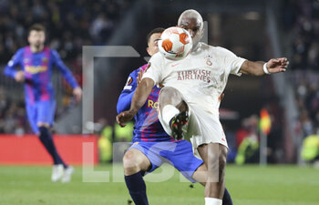 2022-03-10 - Ryan Babel of Galatasaray during the UEFA Europa League, Round of 16, 1st leg football match between FC Barcelona and Galatasaray on March 10, 2022 at Camp Nou stadium in Barcelona, Spain - FC BARCELONA VS GALATASARAY - UEFA EUROPA LEAGUE - SOCCER