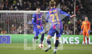 2022-03-10 - Gerard Pique of Barcelona during the UEFA Europa League, Round of 16, 1st leg football match between FC Barcelona and Galatasaray on March 10, 2022 at Camp Nou stadium in Barcelona, Spain - FC BARCELONA VS GALATASARAY - UEFA EUROPA LEAGUE - SOCCER