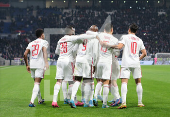 2022-03-17 - Moussa Dembele of Olympique Lyonnais celebrating a goal  with team mates  during the UEFA Europa League, Round of 16, 2nd leg football match between Olympique Lyonnais (Lyon) and FC Porto on March 17, 2022 at Groupama stadium in Decines-Charpieu near Lyon, France - OLYMPIQUE LYONNAIS VS FC PORTO - UEFA EUROPA LEAGUE - SOCCER