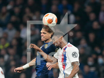 2022-03-17 - Pepe of Fc Porto and Thiago Mendes of Olympique Lyonnais during the UEFA Europa League, Round of 16, 2nd leg football match between Olympique Lyonnais (Lyon) and FC Porto on March 17, 2022 at Groupama stadium in Decines-Charpieu near Lyon, France - OLYMPIQUE LYONNAIS VS FC PORTO - UEFA EUROPA LEAGUE - SOCCER