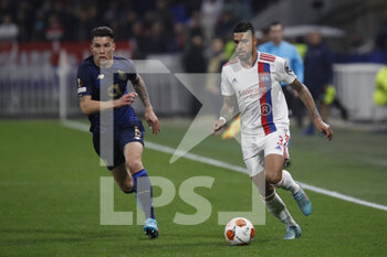 2022-03-17 - EMERSON of Lyon and Matheus URIBE of Porto during the UEFA Europa League, Round of 16, 2nd leg football match between Olympique Lyonnais (Lyon) and FC Porto on March 17, 2022 at Groupama stadium in Decines-Charpieu near Lyon, France - OLYMPIQUE LYONNAIS (LYON, OL) VS FC PORTO - UEFA EUROPA LEAGUE - SOCCER