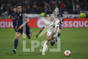 2022-03-17 - Lucas PAQUETA of Lyon and Matheus URIBE of Porto during the UEFA Europa League, Round of 16, 2nd leg football match between Olympique Lyonnais (Lyon) and FC Porto on March 17, 2022 at Groupama stadium in Decines-Charpieu near Lyon, France - OLYMPIQUE LYONNAIS (LYON, OL) VS FC PORTO - UEFA EUROPA LEAGUE - SOCCER