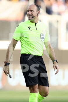 2022-04-14 - The referee Antonio Miguel Mateu Lazo (ESP) looks on - ATALANTA BC VS RB LIPSIA - UEFA EUROPA LEAGUE - SOCCER