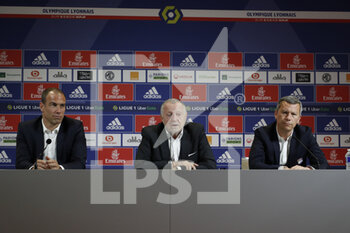 2022-04-14 - Jean-Michel AULAS President of Lyon and Bruno CHEYROU of Lyon and Vincent PONSOT Sport directeur of Lyon during the UEFA Europa League, Quarter-finals, 2nd leg football match between Olympique Lyonnais (Lyon) and West Ham United on April 14, 2022 at Groupama stadium in Decines-Charpieu near Lyon, France - OLYMPIQUE LYONNAIS (LYON) VS WEST HAM UNITED - UEFA EUROPA LEAGUE - SOCCER