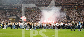 2022-05-05 - Fans of Eintracht Frankfurt celebrate at full time during the UEFA Europa League, Semi-finals, 2nd leg football match between Eintracht Frankfurt and West Ham United on May 5, 2022 at Deutsche Bank Park in Frankfurt, Germany - EINTRACHT FRANKFURT VS WEST HAM UNITED - UEFA EUROPA LEAGUE - SOCCER