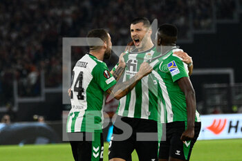 06/10/2022 - Guido Rodríguez (Real Betis)  celebrates after scoring the goal 1-1 during the UEFA Europa League 2022-2023 football match between AS Roma and Real Betis at The Olympic Stadium in Rome on September 15, 2022. - AS ROMA VS REAL BETIS - UEFA EUROPA LEAGUE - CALCIO