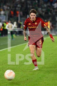 06/10/2022 - Nicola Zalewski (AS Roma) during the UEFA Europa League 2022-2023 football match between AS Roma and Real Betis at The Olympic Stadium in Rome on September 15, 2022. - AS ROMA VS REAL BETIS - UEFA EUROPA LEAGUE - CALCIO