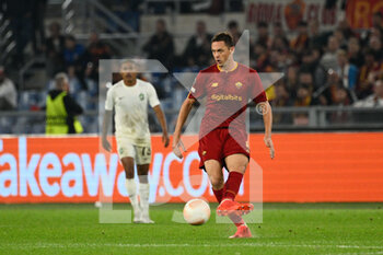 2022-11-03 - Nemanja Matic (AS Roma) during the UEFA Europa League 2022-2023 football match between AS Roma and PFC Ludogorets at The Olympic Stadium in Rome on November 03, 2022. - AS ROMA VS PFC LUDOGORETS - UEFA EUROPA LEAGUE - SOCCER