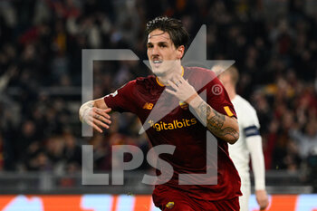 2022-11-03 - Nicolo' Zaniolo (AS Roma) celebrates after scoring the goal 3-1 during the UEFA Europa League 2022-2023 football match between AS Roma and PFC Ludogorets at The Olympic Stadium in Rome on November 03, 2022. - AS ROMA VS PFC LUDOGORETS - UEFA EUROPA LEAGUE - SOCCER