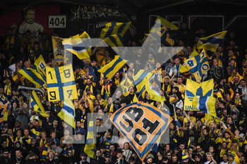 2022-09-15 - Supporters of Royale Union Saint Gilloise during the UEFA Europa League, Group D football match between Royale Union Saint Gilloise and Malmo FF on September 15, 2022 at The King Power At Den Dreef Stadium in Louvain, Belgium - FOOTBALL - EUROPA LEAGUE - SAINT GILLOISE V MALMO - UEFA EUROPA LEAGUE - SOCCER