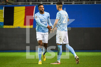 2022-09-15 - Isaac KIESE THELIN of Malmo celebrate his goal with Dennis HADZIKADUNIC of Malmo during the UEFA Europa League, Group D football match between Royale Union Saint Gilloise and Malmo FF on September 15, 2022 at The King Power At Den Dreef Stadium in Louvain, Belgium - FOOTBALL - EUROPA LEAGUE - SAINT GILLOISE V MALMO - UEFA EUROPA LEAGUE - SOCCER