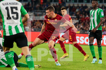 06/10/2022 - Roma, Italy 6th October 2022: Andrea Belotti of AS Roma gestures during the UEFA Europa League 202223 football match between AS Roma vs Real Betis at the Olimpico stadium - UEFA EUROPA LEAGUE 2022/23 FOOTBALL MATCH AS ROMA VS REAL BETIS - UEFA EUROPA LEAGUE - CALCIO