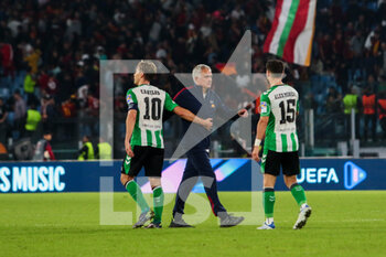 06/10/2022 - Roma, Italy 6th October 2022: Josè Mourinho coach of A.S. Roma gestures during the UEFA Europa League 202223 football match between AS Roma vs Real Betis at the Olimpico stadium - UEFA EUROPA LEAGUE 2022/23 FOOTBALL MATCH AS ROMA VS REAL BETIS - UEFA EUROPA LEAGUE - CALCIO
