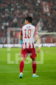 2022-11-03 - UI JO HWANG of Olympiacos FC during the UEFA Europa League group G match between Olympiacos FC and FC Nantes at the Karaiskakis Stadium on November 3, 2022 in Athens, Greece - OLYMPIACOS VS NANTES - UEFA EUROPA LEAGUE - SOCCER