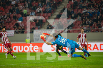 2022-11-03 - KONSTANTINOS TZOLAKIS of Olympiacos FC during the UEFA Europa League group G match between Olympiacos FC and FC Nantes at the Karaiskakis Stadium on November 3, 2022 in Athens, Greece. - OLYMPIACOS VS NANTES - UEFA EUROPA LEAGUE - SOCCER