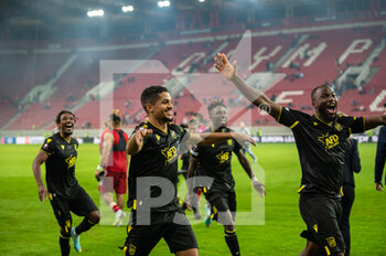 2022-11-03 - Players of FC Nantes celebrating the victory during the UEFA Europa League group G match between Olympiacos FC v FC Nantes at the Karaiskakis Stadium on November 3, 2022 in Athens, Greece. - OLYMPIACOS VS NANTES - UEFA EUROPA LEAGUE - SOCCER