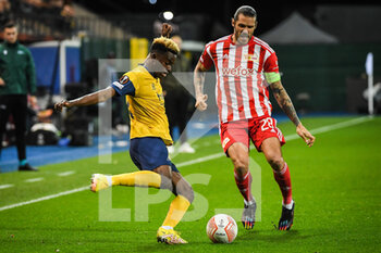 2022-11-03 - Simon ADINGRA of Royale Union Saint Gilloise and Christopher TRIMMEL of Union Berlin during the UEFA Europa League, Group D football match between Royale Union Saint-Gilloise and 1. FC Union Berlin on November 3, 2022 at King Power at Den Dreef in Leuven, Belgium - FOOTBALL - EUROPA LEAGUE - UNION SAINT GILLOISE V UNION BERLIN - UEFA EUROPA LEAGUE - SOCCER
