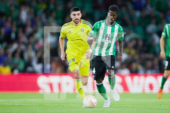 2022-11-03 - Paul Akouokou of Real Betis and Nassim Boujellab of HJK Helsinki during the UEFA Europa League, Group C football match between Real Betis and HJK Helsinki on November 3, 2022 at Benito Villamarin Stadium in Sevilla, Spain - FOOTBALL - EUROPA LEAGUE - REAL BETIS V HJK HELSINKI - UEFA EUROPA LEAGUE - SOCCER
