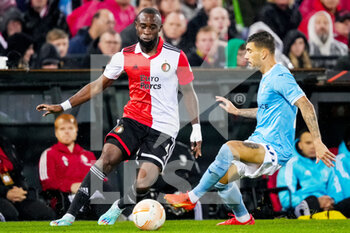2022-11-03 - Lutsharel Geertruida of Feyenoord is challenged by Mattia Zaccagni of SS Lazio during the UEFA Europa League, Group F football match between Feyenoord and SS Lazio on November 3, 2022 at Stadion Feijenoord in Rotterdam, Netherlands - FOOTBALL - EUROPA LEAGUE - FEYENOORD V LAZIO - UEFA EUROPA LEAGUE - SOCCER