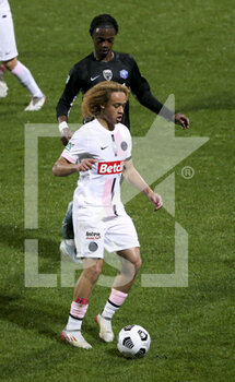 2022-01-03 - Xavi Simons of PSG during the French Cup, round of 32, football match between Vannes OC (Vannes Olympique Club) and Paris Saint-Germain (PSG) on January 3, 2022 at Stade de La Rabine in Vannes, France - VANNES OC (VANNES OLYMPIQUE CLUB) VS PARIS SAINT-GERMAIN (PSG) - FRENCH CUP - SOCCER