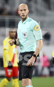 2022-01-30 - Referee Eric Wattellier during the French Cup, round of 16 football match between RC Lens and AS Monaco on January 30, 2022 at Stade Bollaert-Delelis in Lens, France - RC LENS VS AS MONACO - FRENCH CUP - SOCCER