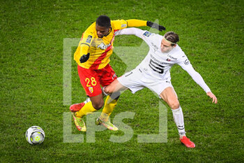 08/01/2022 - Cheick DOUCOURE of Lens and Lovro MAJER of Rennes during the French championship Ligue 1 football match between RC Lens and Stade Rennais (Rennes) on January 8, 2022 at Bollaert-Delelis stadium in Lens, France - RC LENS VS STADE RENNAIS (RENNES) - FRENCH LIGUE 1 - CALCIO