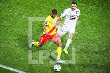 08/01/2022 - Kevin DANSO of Lens and Gaetan LABORDE of Rennes during the French championship Ligue 1 football match between RC Lens and Stade Rennais (Rennes) on January 8, 2022 at Bollaert-Delelis stadium in Lens, France - RC LENS VS STADE RENNAIS (RENNES) - FRENCH LIGUE 1 - CALCIO