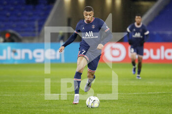 09/01/2022 - Kylian Mbappe of Paris during the French championship Ligue 1 football match between Olympique Lyonnais (Lyon) and Paris Saint-Germain on January 9, 2022 at Groupama stadium in Decines-Charpieu near Lyon, France - OLYMPIQUE LYONNAIS (LYON) VS PARIS SAINT-GERMAIN - FRENCH LIGUE 1 - CALCIO