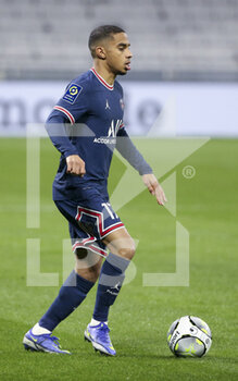 09/01/2022 - Colin Dagba of PSG during the French championship Ligue 1 football match between Olympique Lyonnais (Lyon) and Paris Saint-Germain on January 9, 2022 at Groupama stadium in Decines-Charpieu near Lyon, France - OLYMPIQUE LYONNAIS (LYON) VS PARIS SAINT-GERMAIN - FRENCH LIGUE 1 - CALCIO