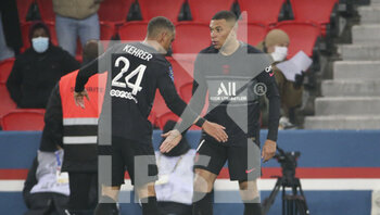 15/01/2022 - Kylian Mbappe of PSG celebrates his goal with Thilo Kehrer (left) during the French championship Ligue 1 football match between Paris Saint-Germain (PSG) and Stade Brestois 29 (Brest) on January 15, 2022 at Parc des Princes stadium in Paris, France - PARIS SAINT-GERMAIN VS STADE BRESTOIS (BREST) - FRENCH LIGUE 1 - CALCIO