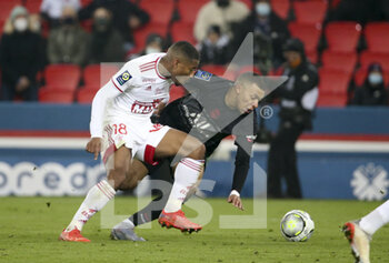 15/01/2022 - Ronael Pierre Gabriel of Brest, Kylian Mbappe of PSG during the French championship Ligue 1 football match between Paris Saint-Germain (PSG) and Stade Brestois 29 (Brest) on January 15, 2022 at Parc des Princes stadium in Paris, France - PARIS SAINT-GERMAIN VS STADE BRESTOIS (BREST) - FRENCH LIGUE 1 - CALCIO