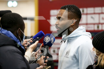 2022-01-22 - Cedric Bakambu of Marseille answers to the media during the post-match press conference following the French championship Ligue 1 football match between RC Lens (RCL) and Olympique de Marseille (OM) on January 22, 2022 at Stade Bollaert-Delelis in Lens, France - RC LENS VS OLYMPIQUE DE MARSEILLE - FRENCH LIGUE 1 - SOCCER