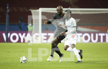 23/01/2022 - Danilo Pereira of PSG, Bradley Banzouzi Locko of Reims during the French championship Ligue 1 football match between Paris Saint-Germain and Stade de Reims on January 23, 2022 at Parc des Princes stadium in Paris, France - PARIS SAINT-GERMAIN VS STADE DE REIMS - FRENCH LIGUE 1 - CALCIO