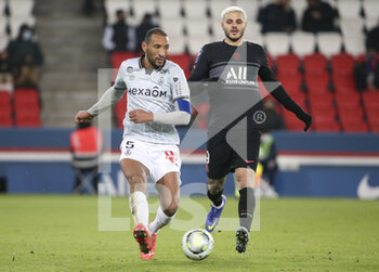 23/01/2022 - Yunis Abdelhamid of Reims, Mauro Icardi of PSG during the French championship Ligue 1 football match between Paris Saint-Germain and Stade de Reims on January 23, 2022 at Parc des Princes stadium in Paris, France - PARIS SAINT-GERMAIN VS STADE DE REIMS - FRENCH LIGUE 1 - CALCIO