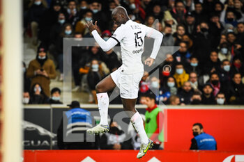 06/02/2022 - Danilo PEREIRA of PSG celebrates his goal during the French championship Ligue 1 football match between LOSC Lille and Paris Saint-Germain on February 6, 2022 at Pierre Mauroy stadium in Villeneuve-d'Ascq near Lille, France - LOSC LILLE VS PARIS SAINT-GERMAIN - FRENCH LIGUE 1 - CALCIO