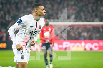 06/02/2022 - Kylian MBAPPE of PSG celebrates his goal during the French championship Ligue 1 football match between LOSC Lille and Paris Saint-Germain on February 6, 2022 at Pierre Mauroy stadium in Villeneuve-d'Ascq near Lille, France - LOSC LILLE VS PARIS SAINT-GERMAIN - FRENCH LIGUE 1 - CALCIO
